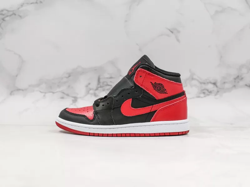 Nike Air Jordan 1 Mid Modelo 111H