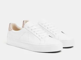 zapatillas blancas